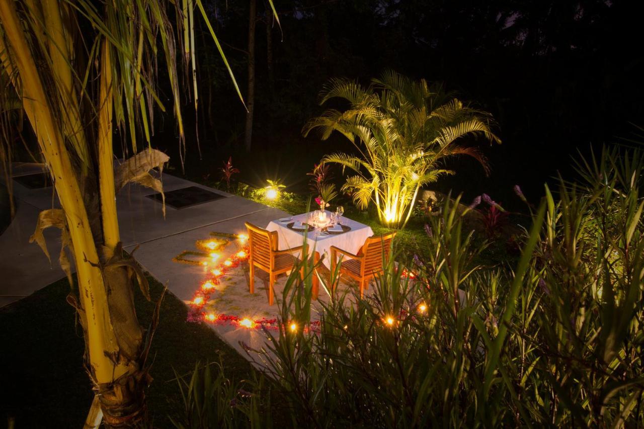 Vrindavan Ubud Villa Tegallalang  Bagian luar foto