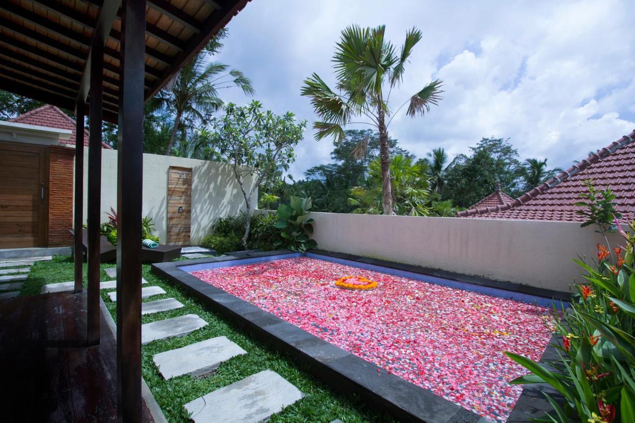 Vrindavan Ubud Villa Tegallalang  Bagian luar foto